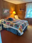 Charming 2-bedroom cottage on Mullett Lake - northwest side! - Maalaistalo