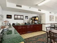 Super 8 by Wyndham Brooklyn Center/Mpls