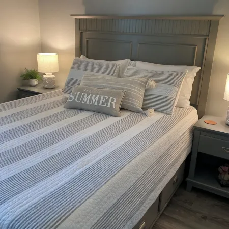 Newly Furnished One Bedroom Just Steps to Ferry Beach