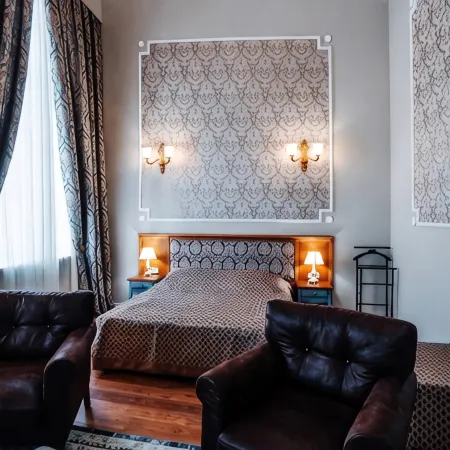 Dvoryanskoye Sobranie Hotel