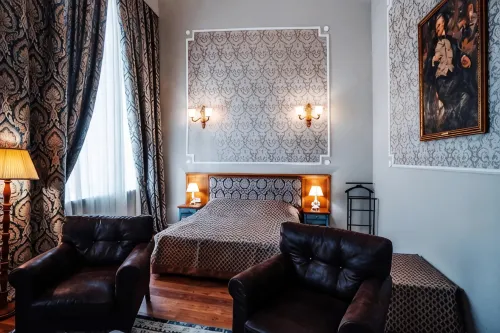 Dvoryanskoye Sobranie Hotel - 2-Star
