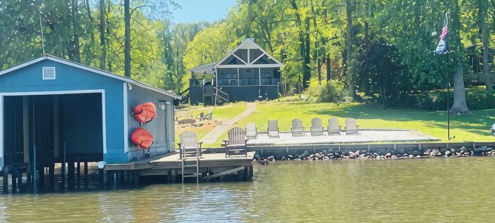 Our Happy Place with a view on Lake Sinclair Hotels in Baldwin County