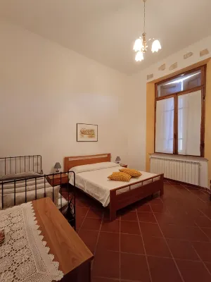 Spacious apartment strategically located for visiting Siena and province
