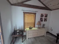 Charming studio in fabulous Dresden with WiFi, AC, on horse property