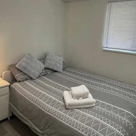 Modern & Cozy 1 Bedroom Suite-Walk to Fifa Fan Zone-Private Entrance