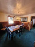 Cozy spacious cabin in Beautiful Wrightwood - 3-Star