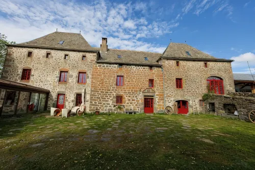 Le manoir de la Chaumette Independent apartment with games room and swimming pool - Træningscentre