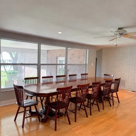 Spacious 5-bedroom Lakefront Family Retreat -Lake Placid