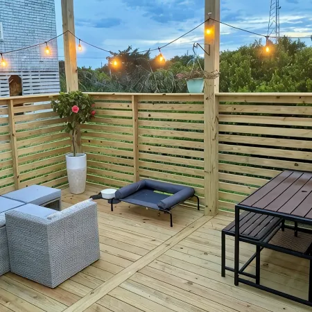 Charming pet friendly studio 350 feet away from the Rodanthe Pier and the beach.