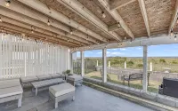 Oceanfront Cozy Beach Duplex