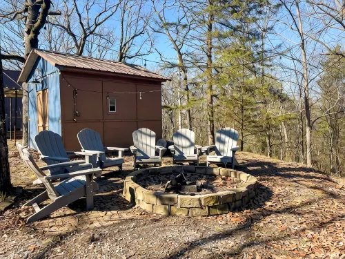 Cozy Wister Ridge A-Frame Lake Cabin • Sleeps 6 • Mins to Wister Lake!