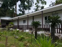 Rock Forest Chalet - 2성급