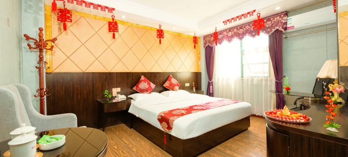 Qichun Century Hotel Hotels in Qichun