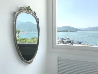 Iseo Lake View - the window on the harbor - Boutique