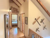 High end cozy retreat ideal for large families with wood stove & large firepit - Wifi