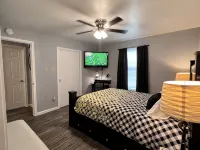 Comfy 3Bed/2Bath. EZ Access to Santa's Wonderland