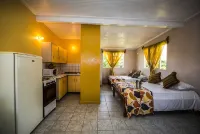 Fully equipped unique self-contained cozy apartments ideal for couples/families. - 2성급