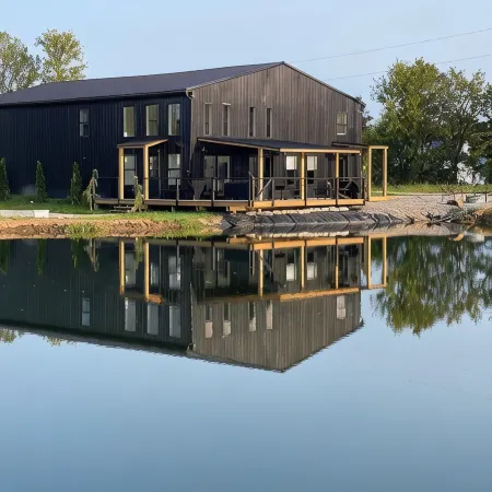 The Barn Loft at Catawba Farm - 30 min from the Ark Encounter