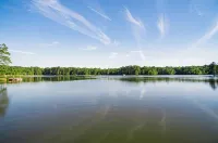Lake Wateree Waterfront Retreat - 6Br w/ Dock, Kayaks, Firepit and Game Room - Wifi