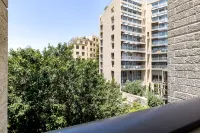 New exclusive 24 Hour Security Building With Shabbat Elevator and large gym - อพาร์ทเม้นท์