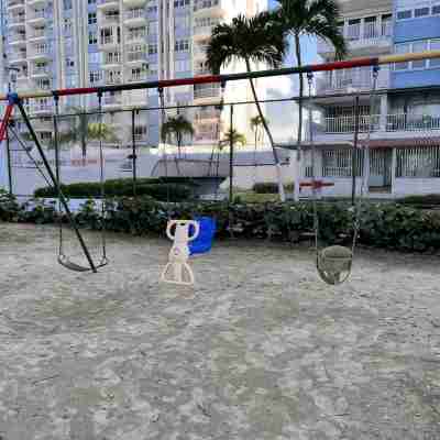Breathtaking Ocean view 14th floor condo, 10 minutes from the airport Others