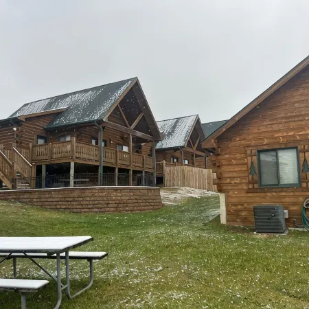 Cozy 3 Bed 2 Bath Cabin located next to Three Bears Resort in Warrens Wisconsin