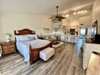 Steps to private beach in Gated Sawgrass Community! Renovated Condo. Hotels in Sawgrass