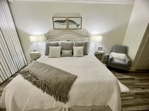 Exceptional Reviews Upgrades Stunning View Indoor Pool Boat Access Fish Cleaning