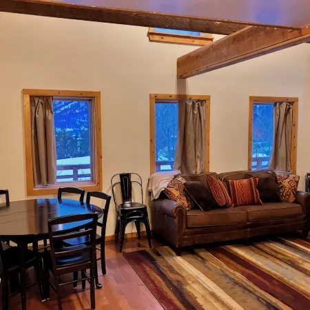 Cozy Woodland Escape: Scenic Cabin Retreat in Alpine, WY