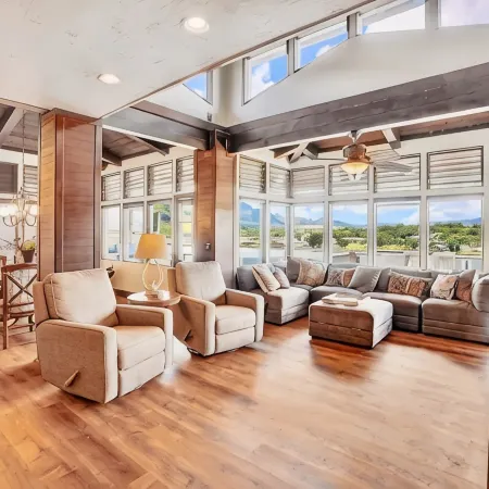 Spectacular Oceanfront Getaway at Kalapaki Beach