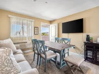 LOCATION! LOCATION! LOCATION! Brigantine Beachfront Getaway! Hoteles en Brigantine