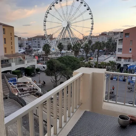 Air-conditioned apartment of 43 m² with swimming pool in the residence