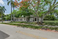 Downtown Retreat - Bungalows