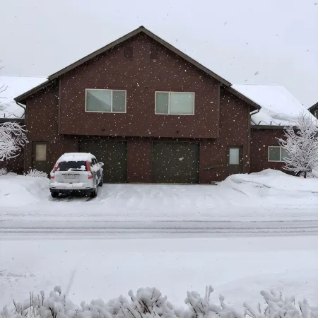 Chalet w garage