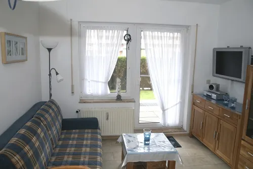 Vacation apartment on the eastfr. North Sea coast in Dornumersiel.  Now also with WiFi - 3-stjärniga
