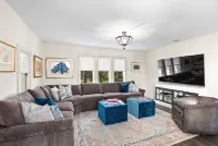 Private Tudor style 5 bedroom home in country setting.