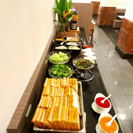 Songphanburi Hotel