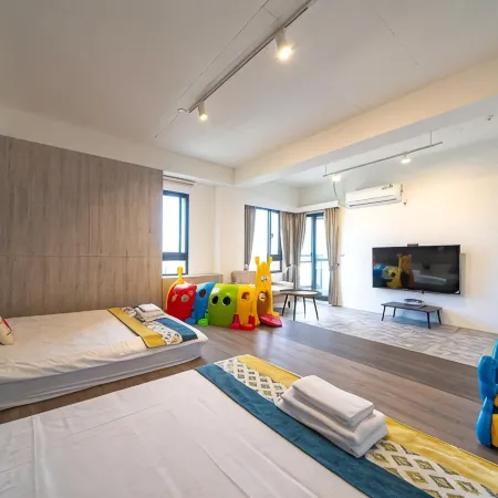 Namek Guesthouse Отели рядом с достопримечательностью «Железнодорожный вокзал Дуншань»
