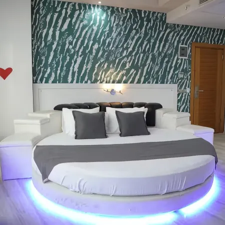 Mira Blue Hotel