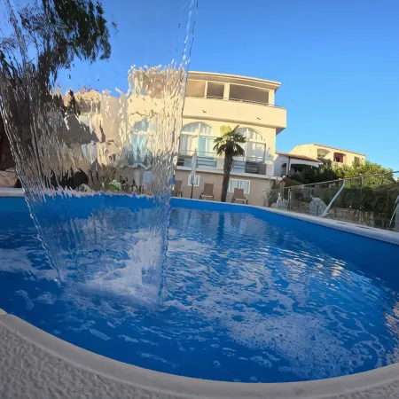 Apartments Sun Dance 2 With Heated Pool