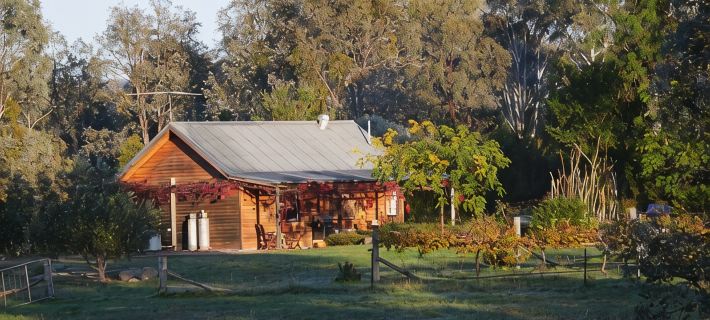 Relax in a beautiful private peaceful setting 5 minute drive from Beechworth Ξενοδοχεία στην πόλη Beechworth