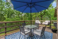 Private Pickleball Court, Sauna, Hot Tub, Heart of Branson, Sleeps 13! - 4-Star