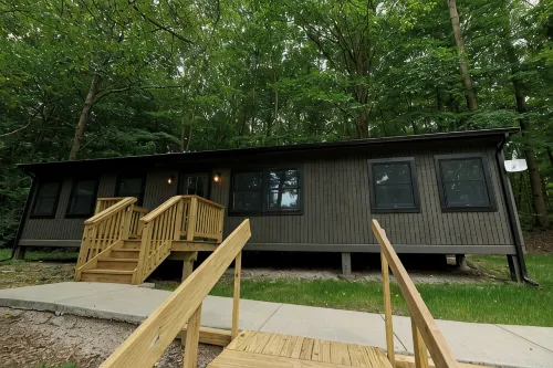 Valley Overlook, heart of Cuyahoga Valley National Park - Cabin for 4