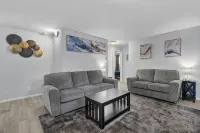 AC IN UNIT  Modern 2 bedroom remodel walking distance to downtown