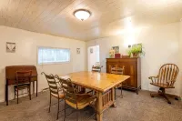 The Shepard Farmhouse on Acreage, a Private House