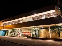 Colonial Flat Hotel Hotele w: Itapetininga