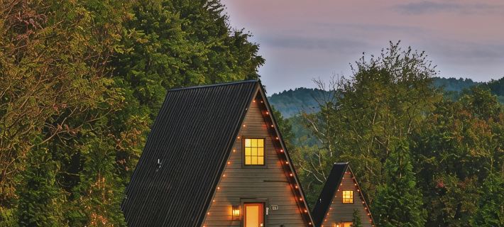 Modern, unique cabin minutes away from Old Rag Mountain Hotels in Madison County