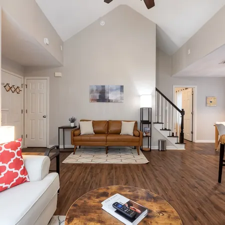 Entire 3BR/2BA w/King Bed centre of peachtree city