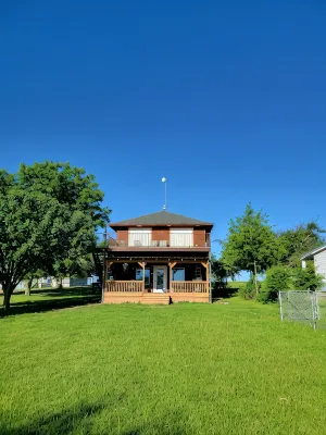 Waterfront Retreat, Lake Limestone - 3 tähden