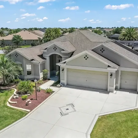 Vacation Home with luxurious pool in The Villages, Florida!